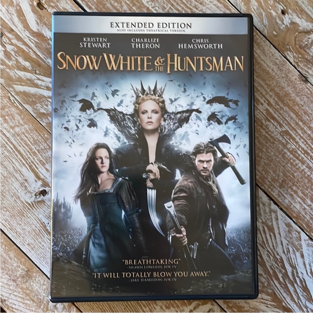 3/$15 u pick dvds📀or 1 for $9~ Snow White and the Huntsman
